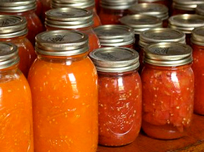 © thebittenword.com Eingemachte Tomaten