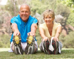 Älteres Paar beim Sport